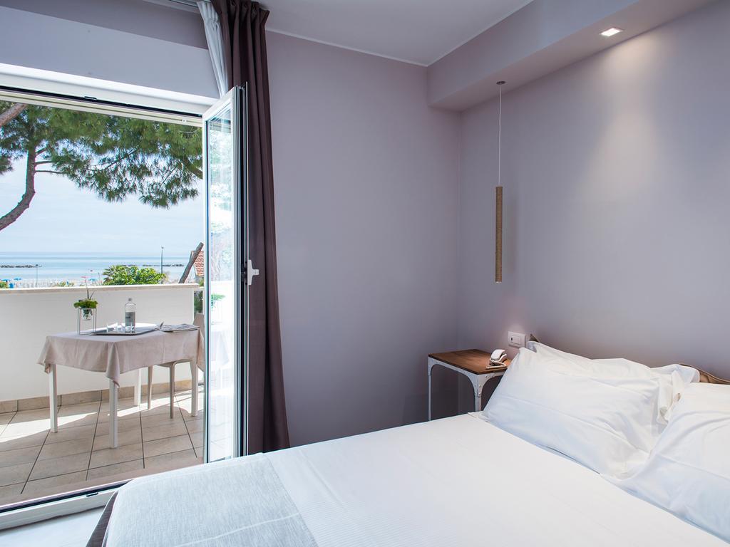 Mane Boutique Hotel Roseto Degli Abruzzi Exterior photo